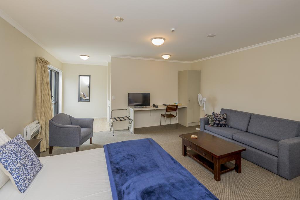 Finns 4* Paekakariki